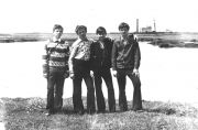 1  1975