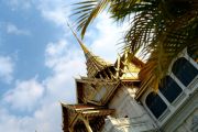 Bangkok is a really beutiful and lively city:)