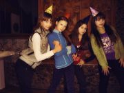 �������