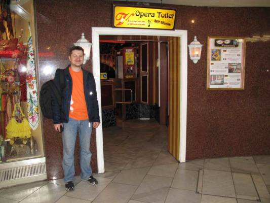 ,05/2009, Opera toilet