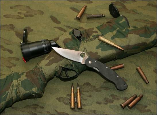 Spyderco Military