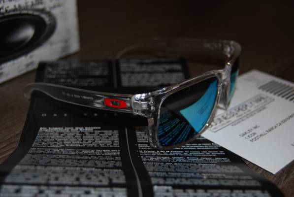 Oakley Holbrook (High copy)